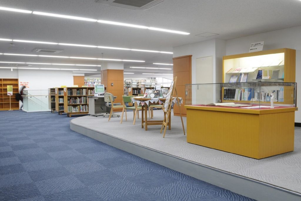 藤女子大学図書館