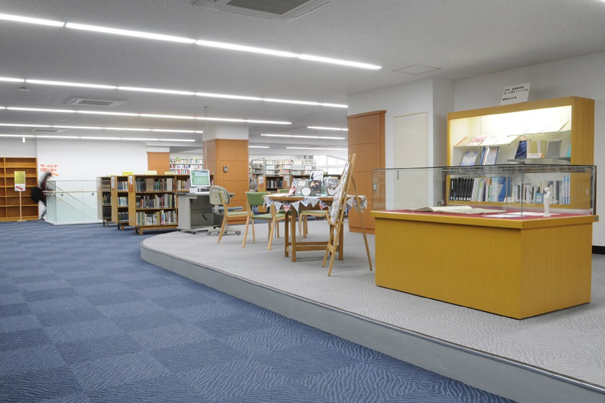 藤女子大学図書館