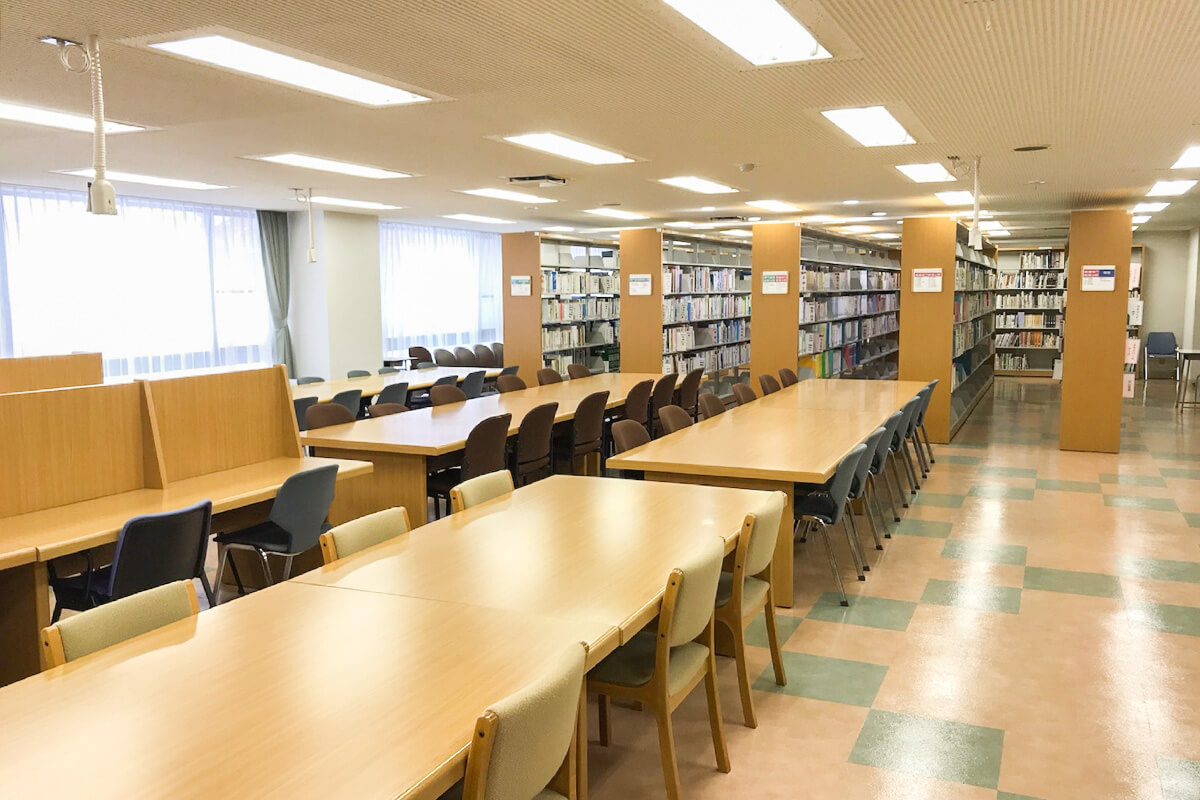 日本医療大学附属図書館